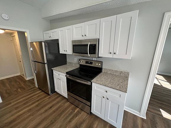 5th image of 4210 Aldington Dr