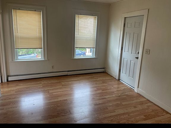 2nd image of 105 Prospect St #3