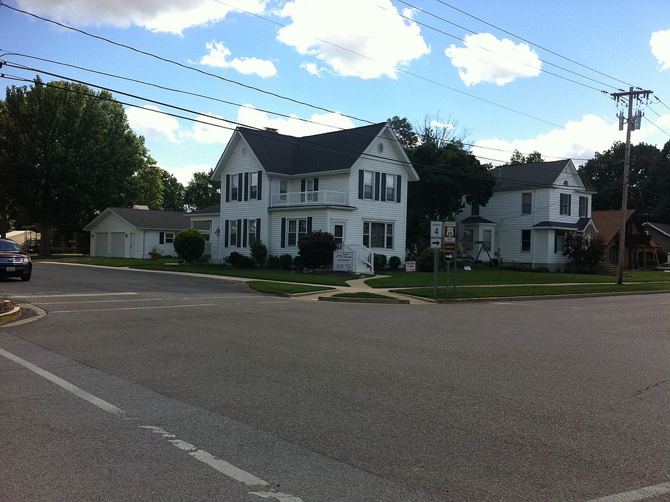 1st image of 502 W Pearl St