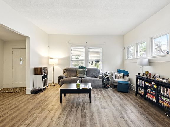 4th image of 800 Monroe Dr NE APT 1
