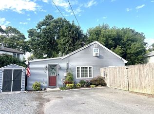 19 Water St, Swansea, MA 02777