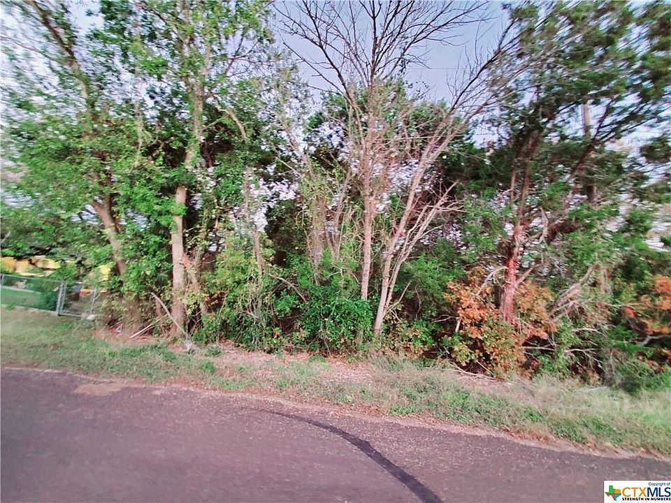 1st image of 2649 Vista Trl