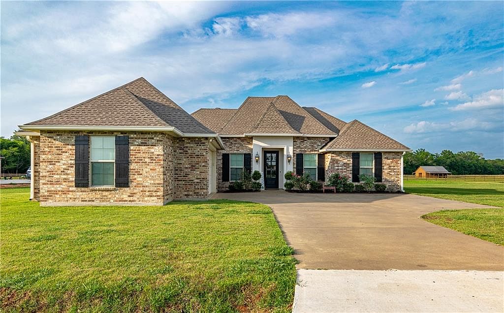 512 Le Bayou Rd, Alexandria, LA 71303 MLS 2401038 Zillow