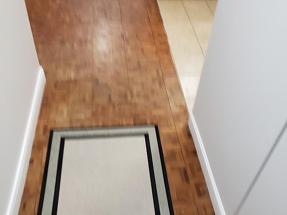 4th image of 1341 N Dearborn St #3B