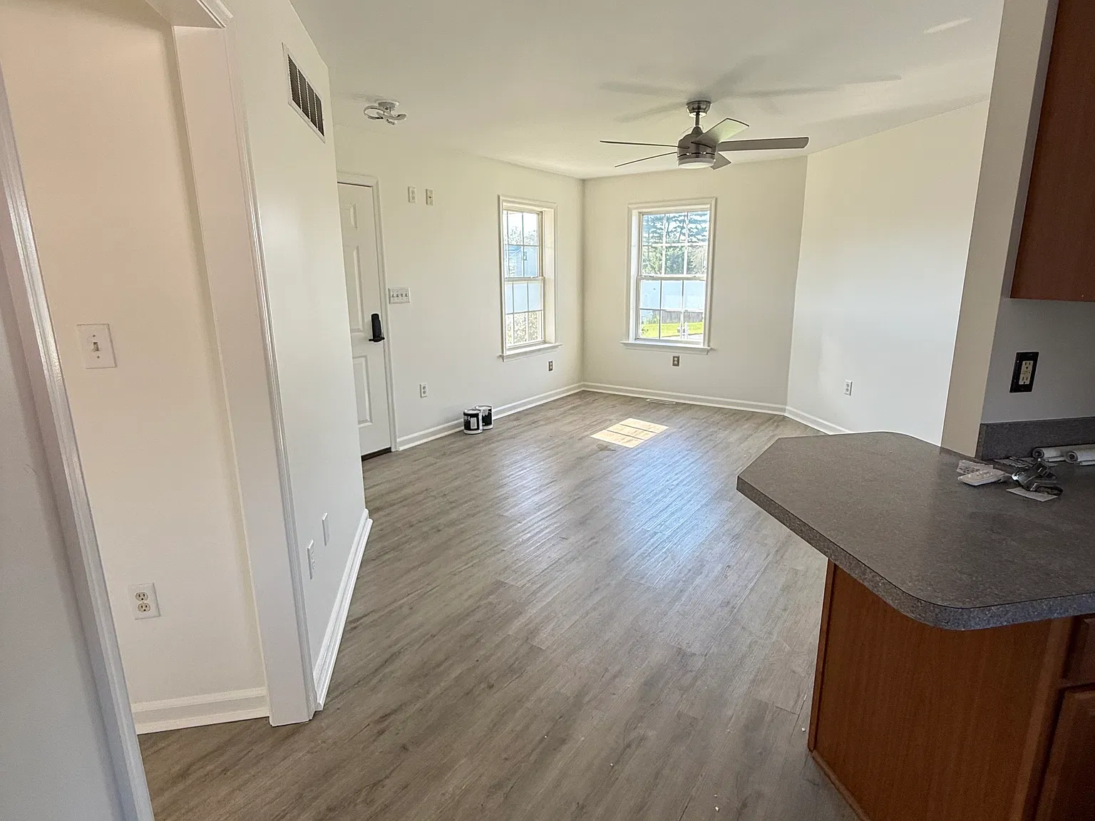 4 bed, $2,100 — Photo 4
