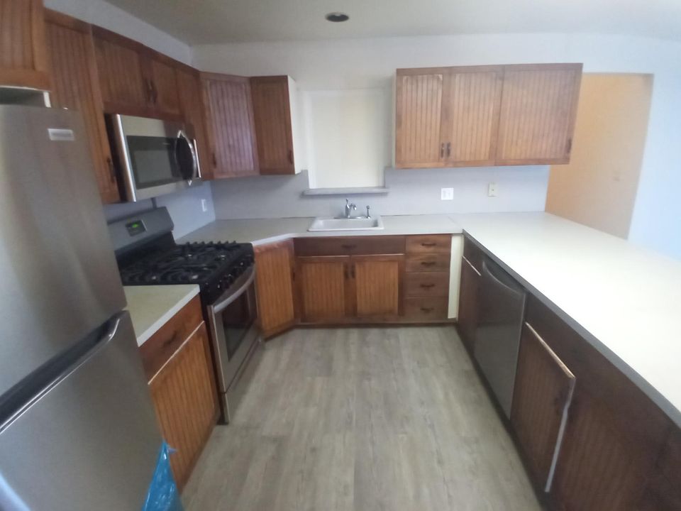 40 Clarendon Ave, Yonkers, NY 10701 Zillow