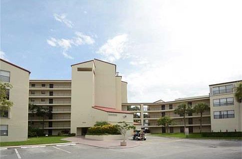 3rd image of 2314 S Cypress Bend Dr APT 615