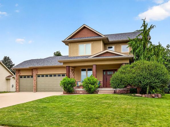 940 SE Bluegrass Cir