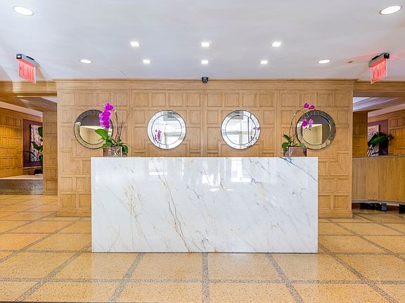 5th image of 305 E 86th St #11EE