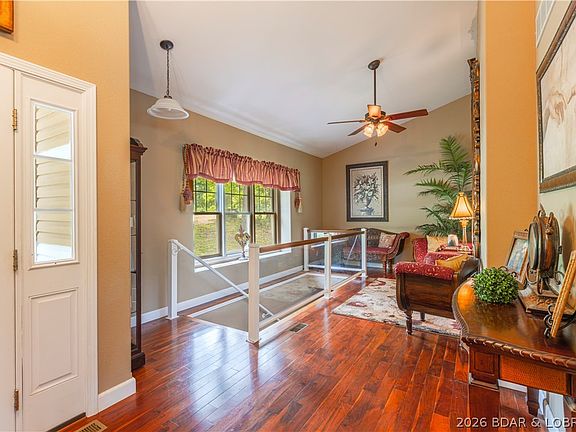 5th image of 593 Willow Creek Estates Dr