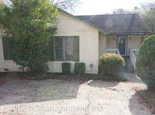 513 Toxaway Ct, Fayetteville, NC 28314