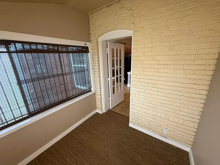 5058 Oleatha Ave #5058A — Photo 34