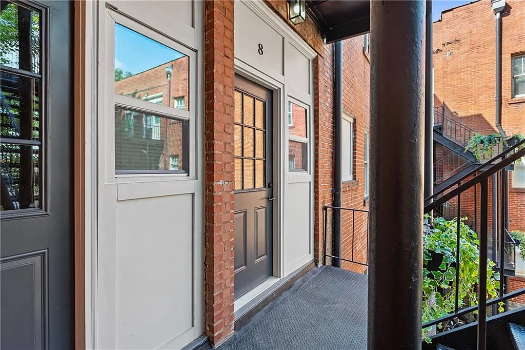 1 bed, 1.0 bath, 550 sqft, $1,400 — Photo 2