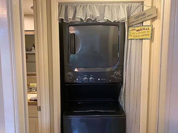 5th image of 575 Oaks Ln APT 107