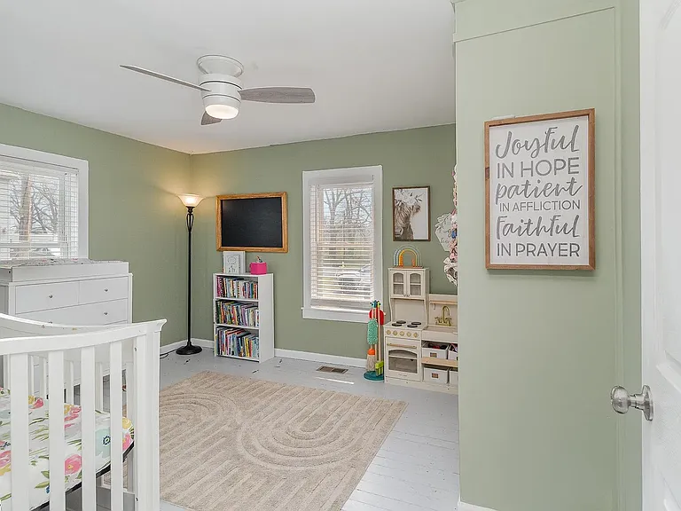 222 Crescent Cir — Photo 11