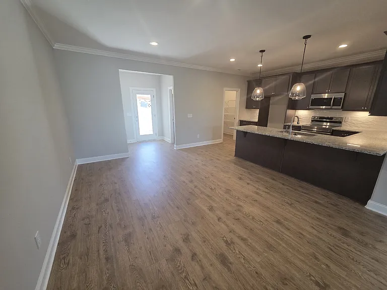 1339 Rebecca Johns Dr — Photo 4