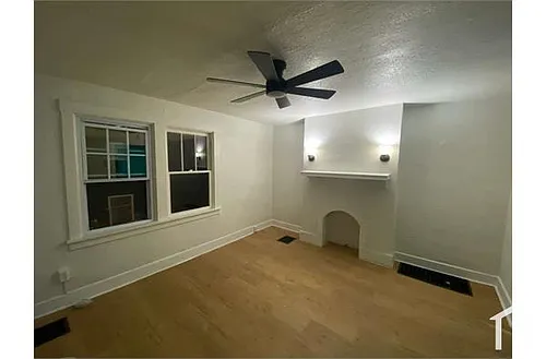1214 Belmont St Photo 1