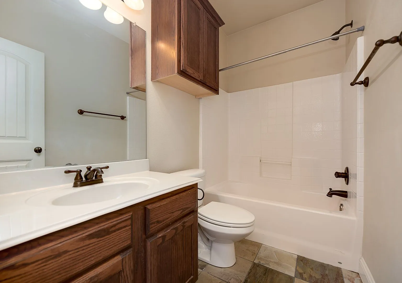 **Move In Summer 2027 ** 4 Bed 3 Bath 6-Minute Walk To Tcu Campus — Photo 3