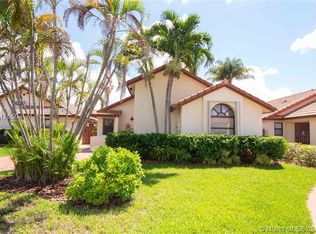 611 SW 113th Ave, Pembroke Pines, FL 33025