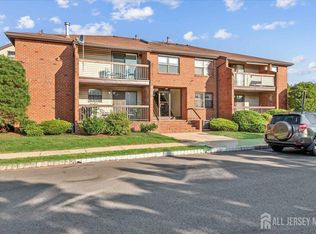 131 Beverly Hill Ter UNIT E, Woodbridge, NJ 07095