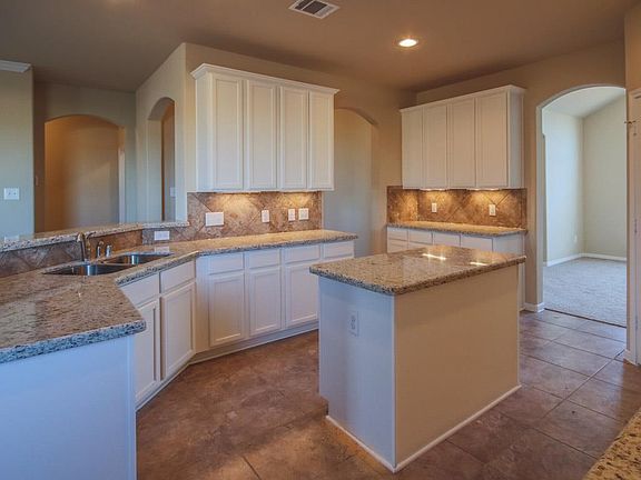 5th image of 10227 Red Tamarack Ln