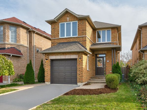 2030 Shady Glen Rd, Oakville, ON L6M 3T4