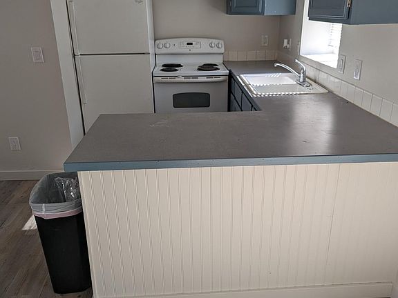 4th image of 2102 W Gardner Ave #B