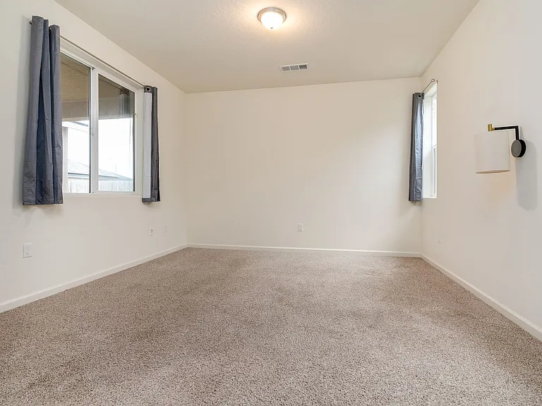 3224 Dorset St — Photo 12