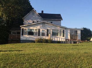 51 Butler St, Valencia, PA 16059