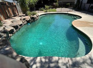 1709 Oakwood Dr, Roseville, CA 95661