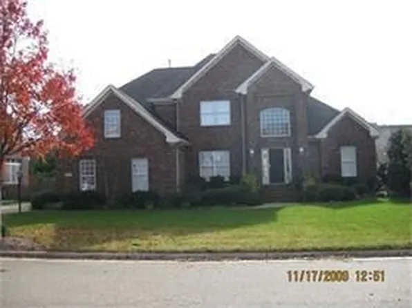 2277 Souverain Ln, Virginia Beach, VA 23454