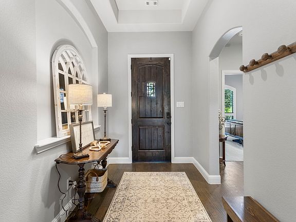 5th image of 1713 Forest Park Dr