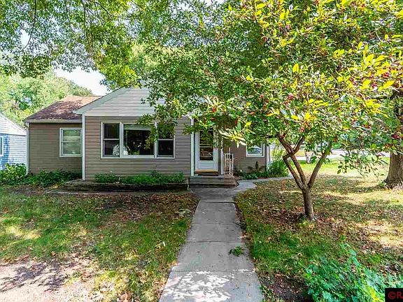 2nd image of 743 Belwood Dr