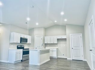 1528 E Redstem Ct, Andover, KS 67002