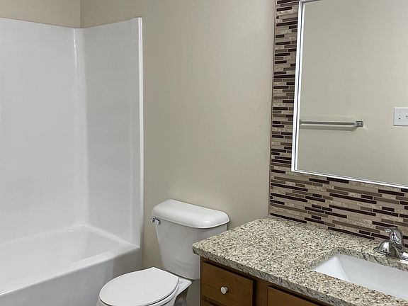 3rd image of 5918 Eisenhower Ct APT A
