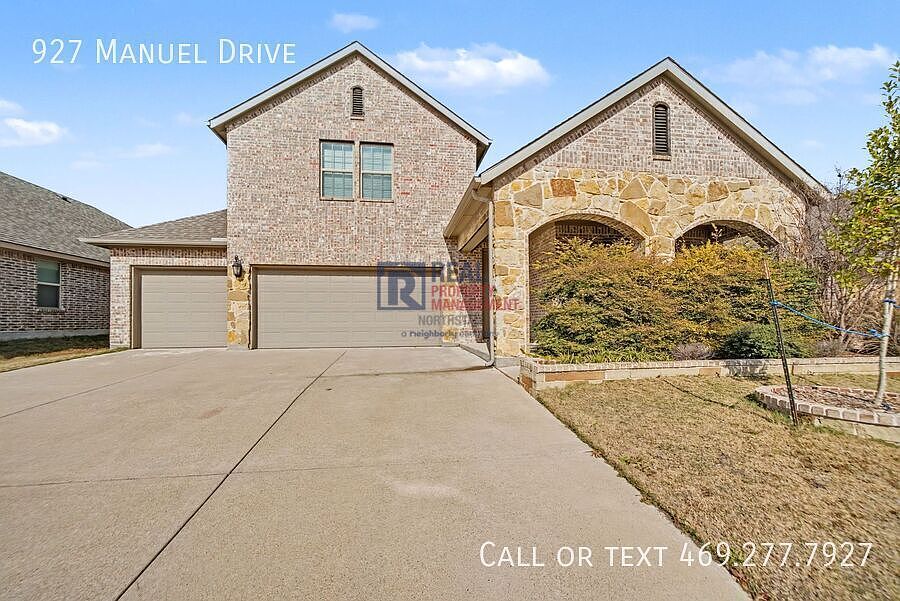 1st image of 927 Manuel Dr