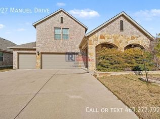 927 Manuel Dr, Fate, TX 75087