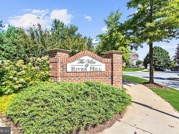 4th image of 5800 Clipper Ct #301