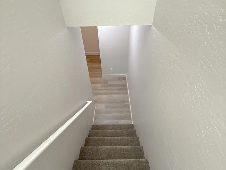 5513-5515 N Hills Dr #5517 — Photo 16