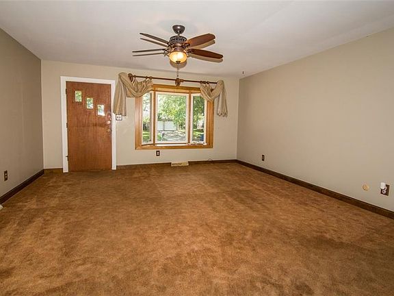 3rd image of 2308 Hogan Dr