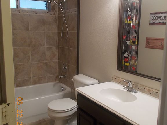 4th image of 303 Country Manor Ln