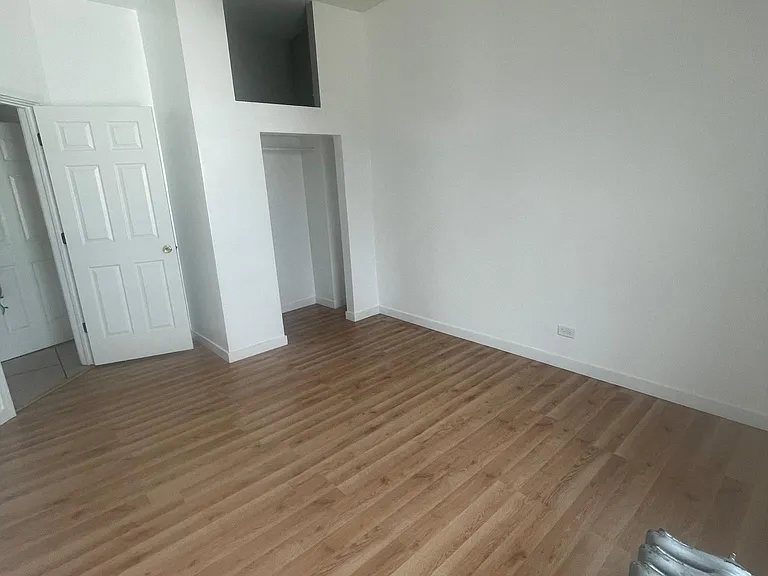 2018 New York Ave #1 — Photo 10