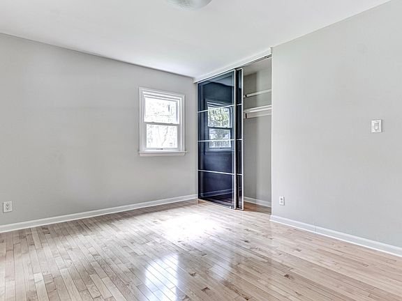 3rd image of 13 Spalding Dr