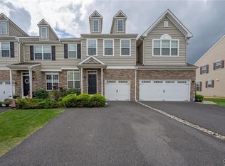 274 Redclover Lane Upper, Allentown, PA 18104