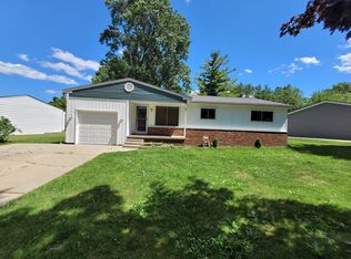1837 Henbert Rd, West Bloomfield, MI 48324