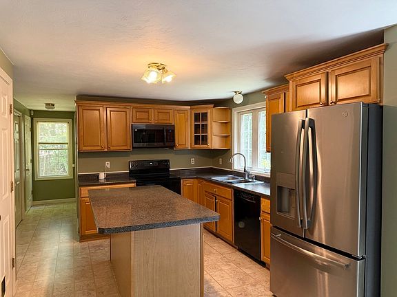 2nd image of 94 Whitins Rd