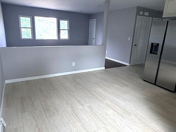 2nd image of 200 Hicksville Rd Floor 2