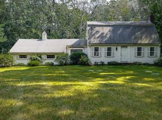 8 Parks Dr, Sherborn, MA 01770