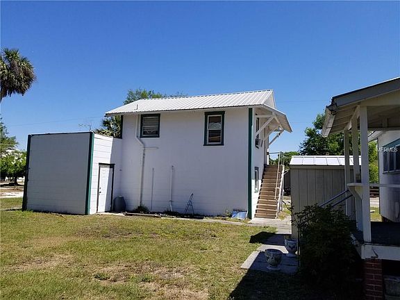 5th image of 523 E Oak St