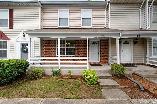1st image of 120 Whitewater Dr